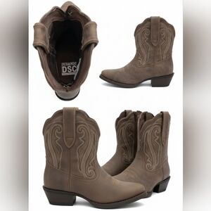 New Crush by Durango® Women's Distressed Shortie Western Boot Size 9M